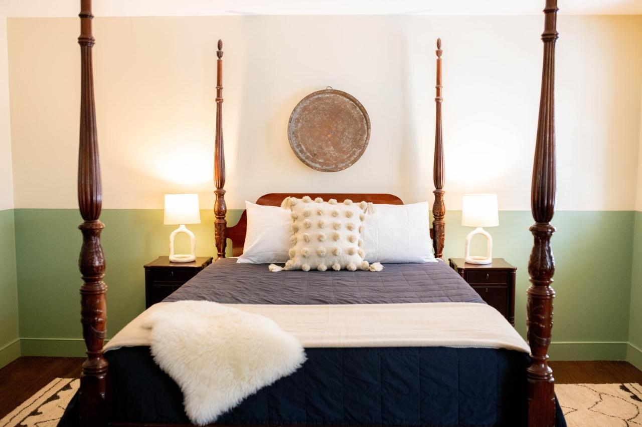 The Vesper Woodstock Bed & Breakfast Exterior photo