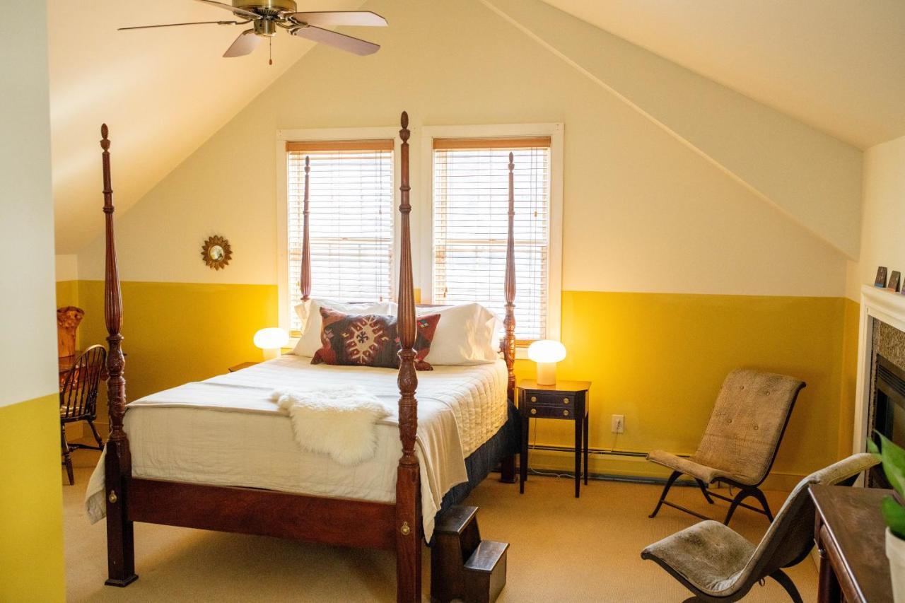 The Vesper Woodstock Bed & Breakfast Exterior photo