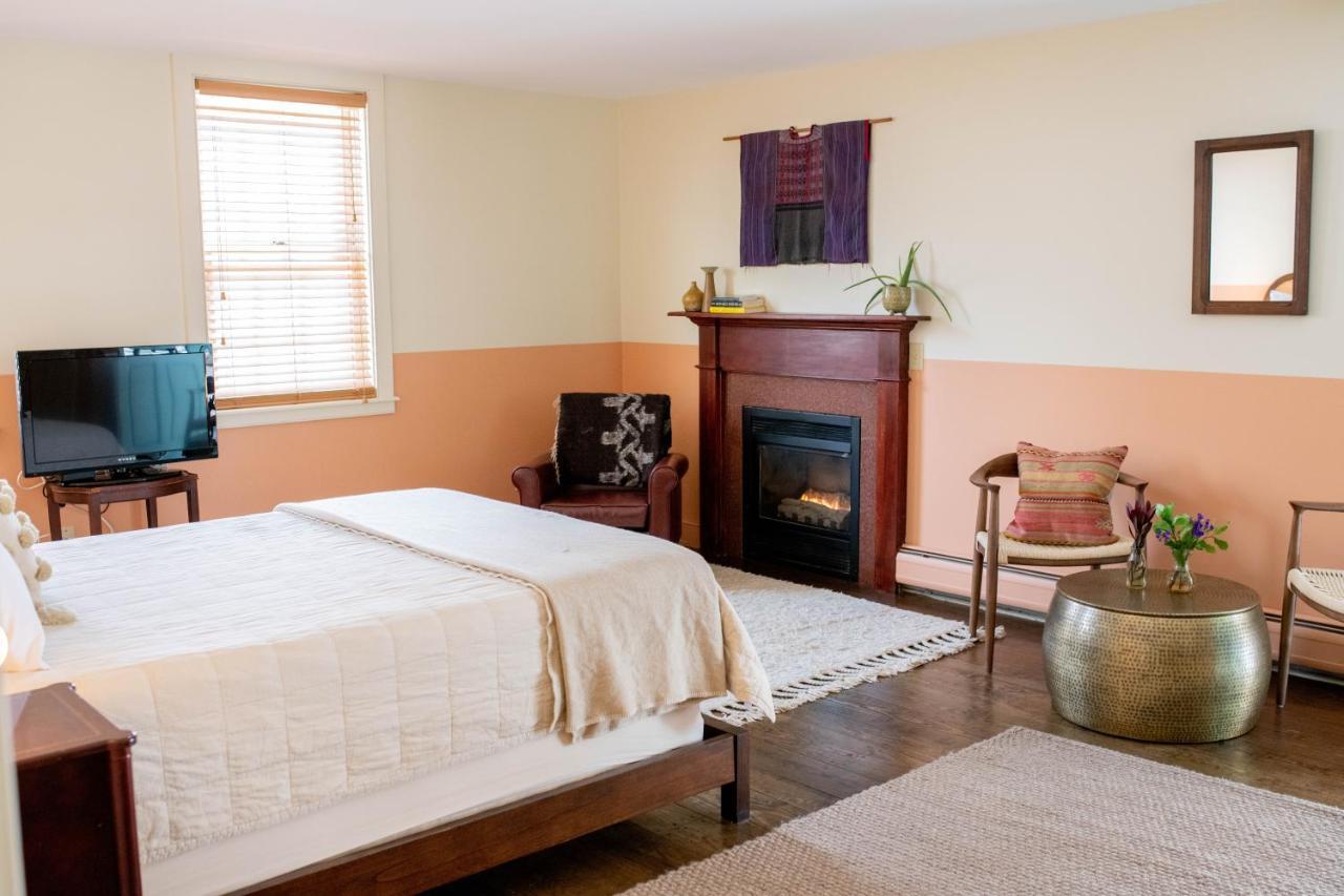 The Vesper Woodstock Bed & Breakfast Exterior photo